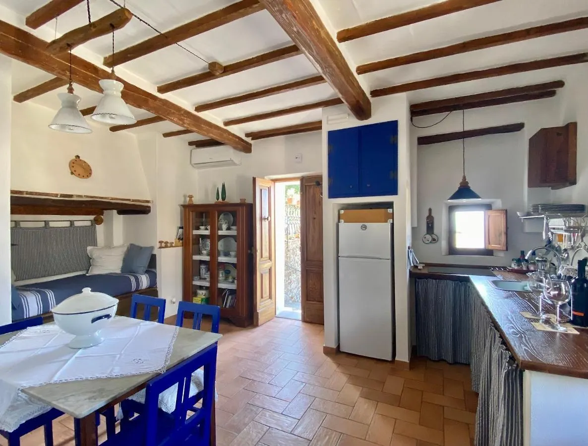 Дом отдыха Вилла Panoramic Nest In Монтальчино