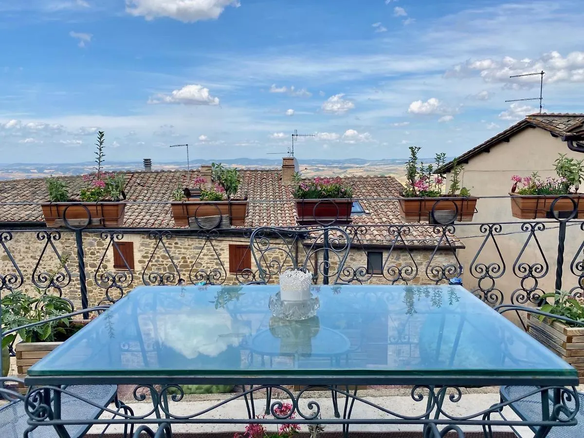 Panoramic Nest In Montalcino Villa Italy
